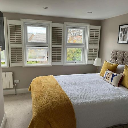 Brentford Guest Rooms ภายนอก รูปภาพ